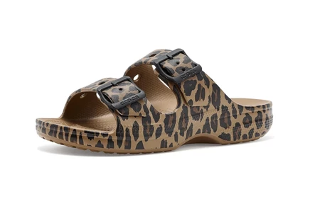 Сандалии Crocs Classic Saturday Sandals
