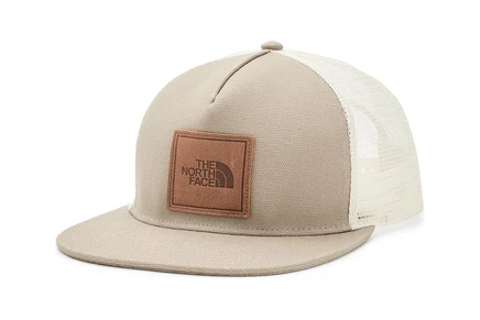Унисекс кепка the north face half dome trucker с кожаной нашивкой, бежево-песочная
