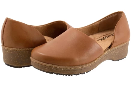 Женские балетки SoftWalk Addie, коньячные