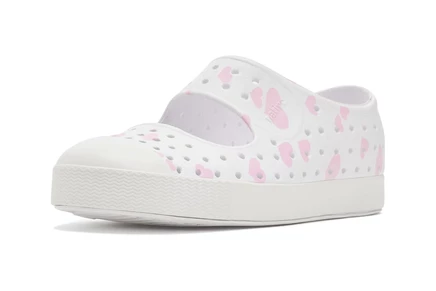 Native Shoes Kids Jefferson Juniper Print (Little Kid) shell white/shell white/hearts fireworks