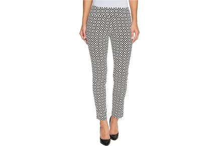 black/white geometric print