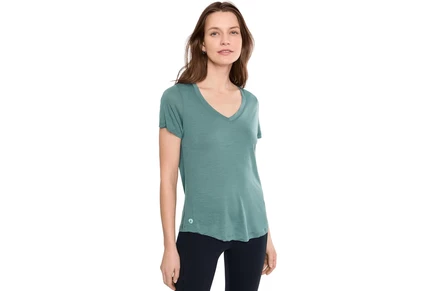 Женская футболка Smartwool Active Ultralite V-Neck Short Sleeve