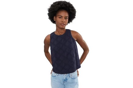 Топ NICZOE Diamond Eyelet Top