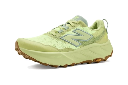 Женские кроссовки New Balance Hierro v9, коралловые