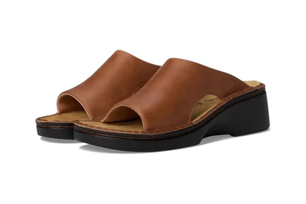 Naot Rome latte brown leather