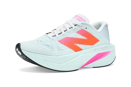 Женские кроссовки New Balance FuelCell v3, glint blue