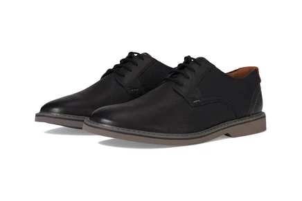 Clarks Radcliff Low black leather