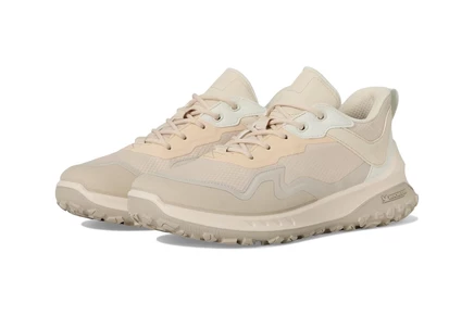 Женские кроссовки ECCO Sport Ultra Terrain Low Hiking Shoe gravel/limestone/shadow white