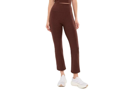 Брюки Beyond Yoga Spacedye Pintuck Kick Flare High Waisted Pants