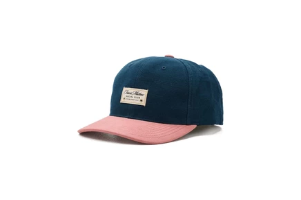 Унисекс кепка TravisMathew TM Social Club, темно-синяя
