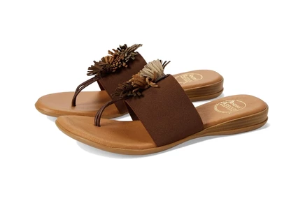 Сандалии Andre Assous Novalee Featherweight Sandal