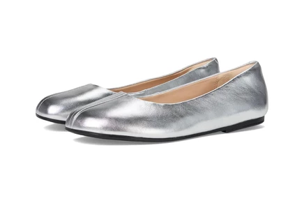 Женская кожаная балетка Clarks Livia Lily, серебристая