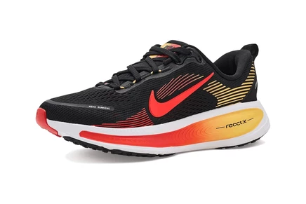 Детские кроссовки Nike Vomero 18, черно-красные
