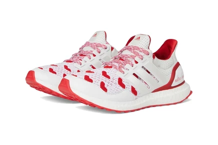 Женские кроссовки Adidas Ultraboost 1.0, белые