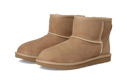 Ботинки UGG Kids Classic Mini II (Little Kid/Big Kid) sand