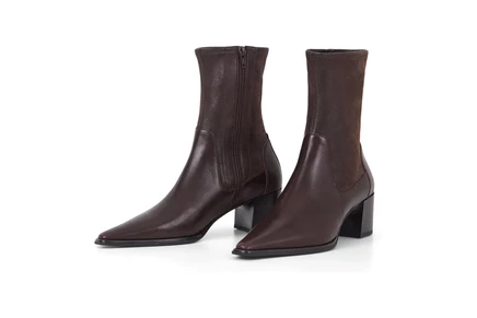 Vagabond Shoemakers Giselle Leather Stretch Bootie chocolate