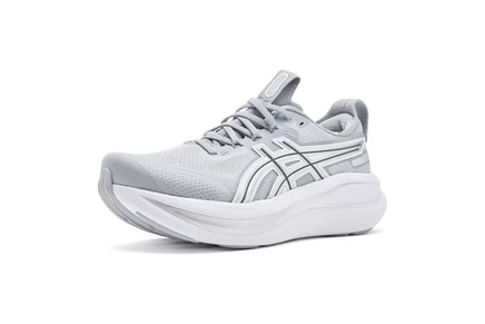 Женские беговые кроссовки Asics Gel‑Nimbus 28 ATC, серо‑серебристые