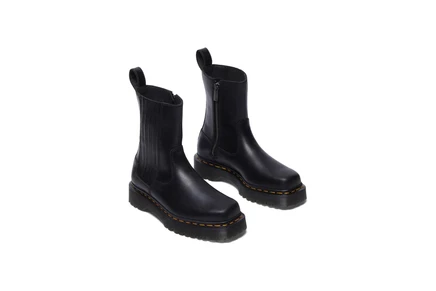Футболка Dr. Martens Amaayah Lo Leather Bex Pull-On Boots