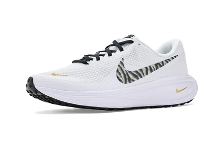 Кроссовки Nike Revolution 8