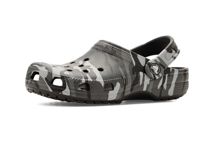 Детские сабо Crocs Kids Classic Camo, черно-серые