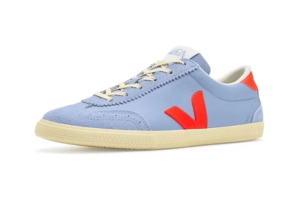 Женские кроссовки VEJA Volley orange