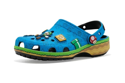 Crocs Kids Classic Super Mario Clogs (Little Kid/Big Kid) super mario