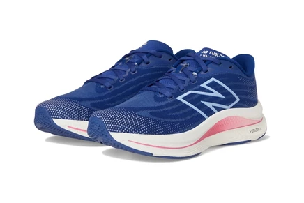 Кроссовки New Balance FuelCell Walker Elite V1, темно-синий/малиновый/голубой