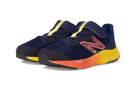 Мужские кроссовки New Balance Kids Fresh Foam Arishi v4 Bungee Lace with Hook-and-Loop Top Strap (Infant/Toddler) team navy/electric red
