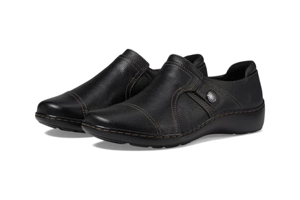 Clarks Cora Poppy black tumbled leather