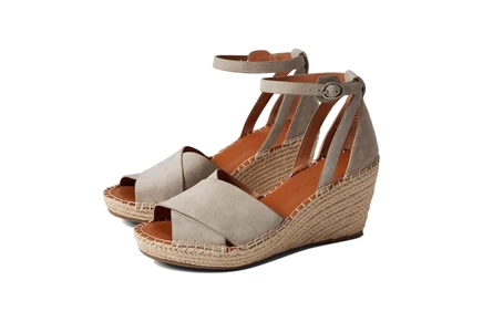 Gentle Souls by Kenneth Cole Charli X Band Buckle mushroom