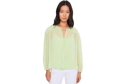 Блузка Vince Camuto Half Placket Shirred Yoke Blouse