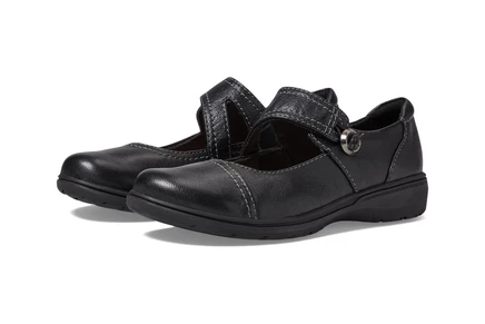 Clarks Carleigh Jane black leather