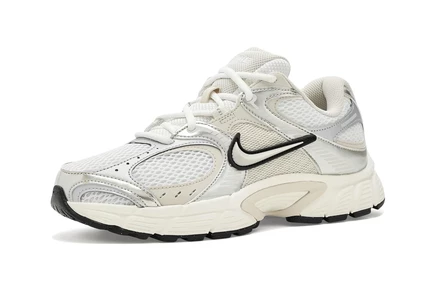 Женские кроссовки Nike V5 RNR, бело-коричнево-черные