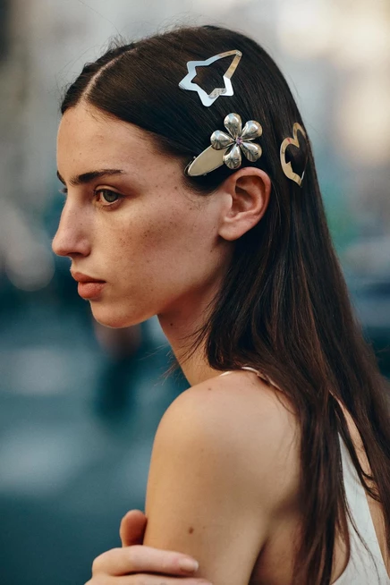 Заколки ZARA, 4 шт., цветы и сердечки, серебристые