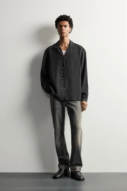 Мужская рубашка ZARA с застежкой на узлы, черная