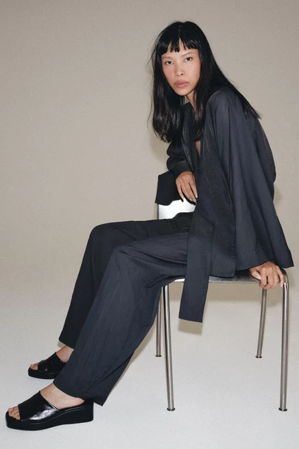 Женские кожаные босоножки Zara на платформе, черные