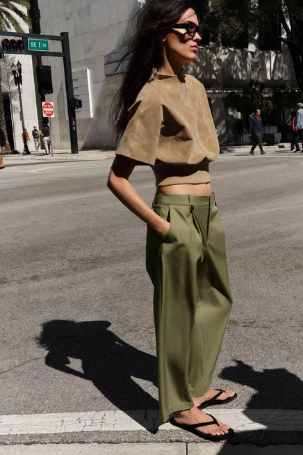 Женские брюки ZARA чино прямого кроя, цвета хаки