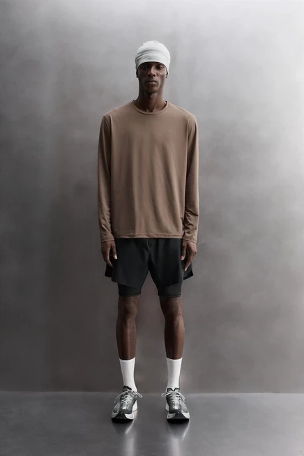 Мужская футболка ZARA Basic техническая, коричневая
