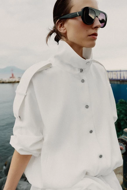 Женская куртка-бомбер ZARA с высоким воротником, белая