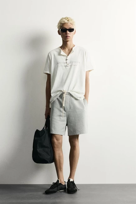 Мужская футболка Zara Washed Henley, светло-бежевая