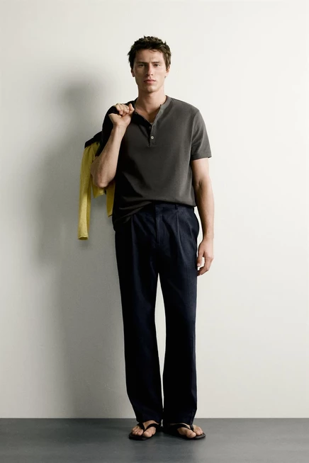 Мужская футболка Zara Regular Fit Henley, коричневая