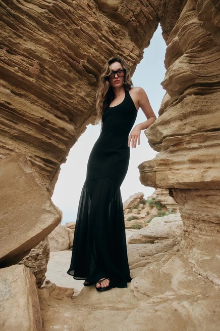 Женское платье Zara с американской проймой, черное